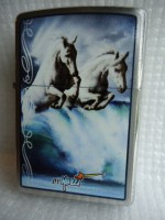 /album/galerie-de-photos-zippo-mazzi-normal/mazzi-2-white-horses-waves-unicorns-jpg/